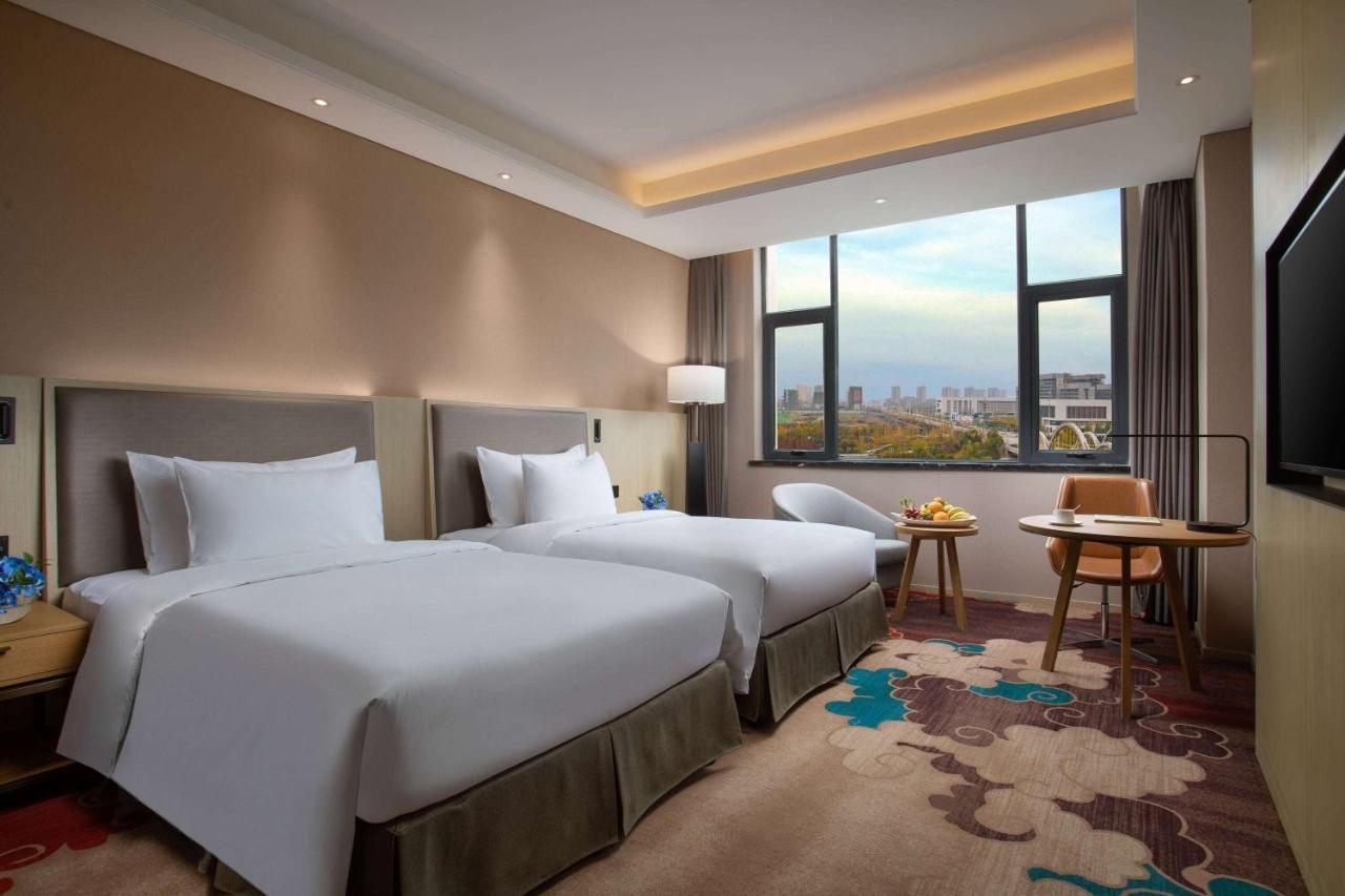 Ramada Wyndham Zhengzhou Xinzheng Hotel Xinzheng  Exterior foto