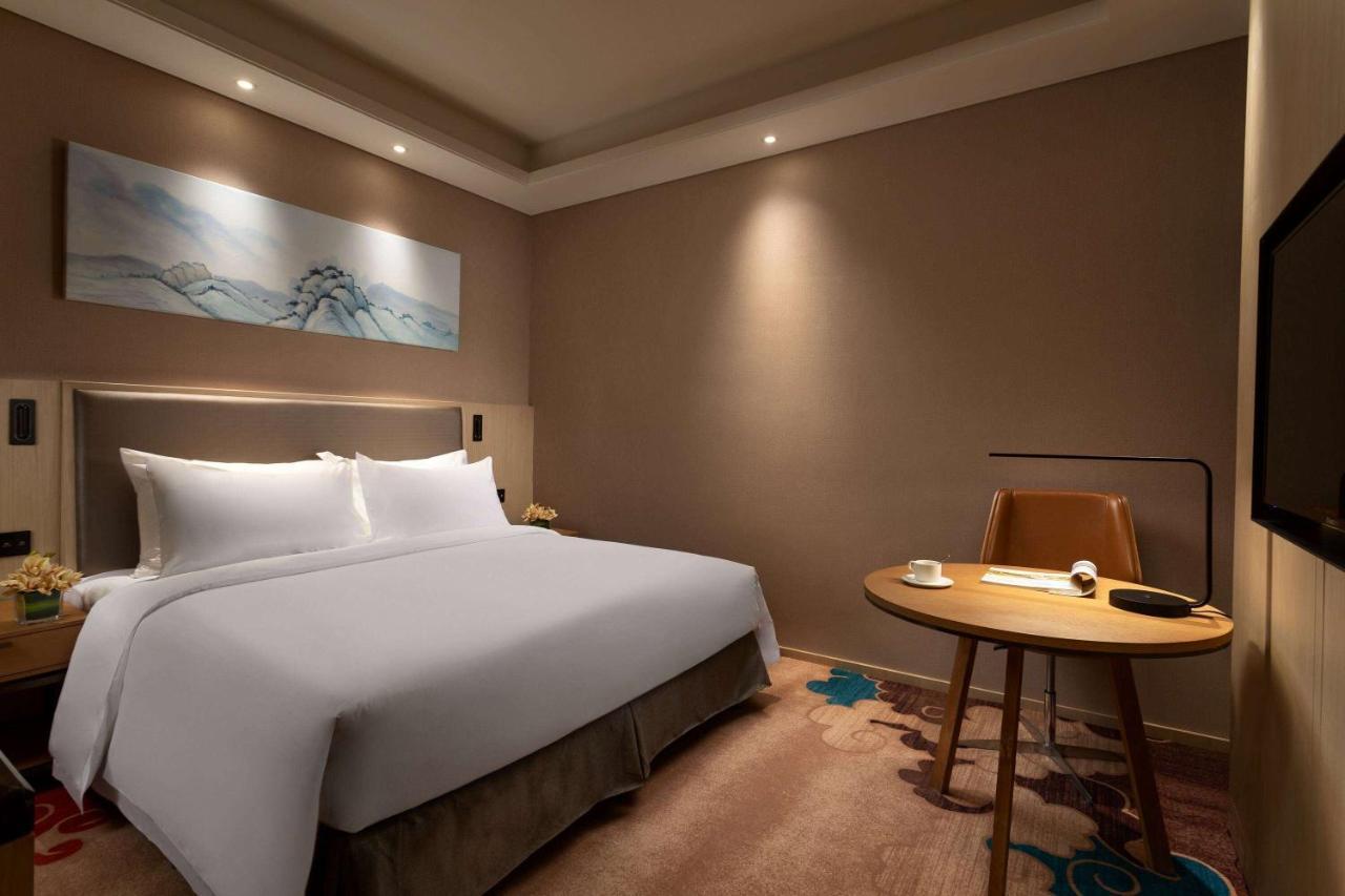 Ramada Wyndham Zhengzhou Xinzheng Hotel Xinzheng  Exterior foto